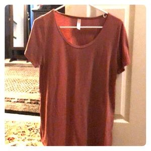 Lularoe classic t shirt.